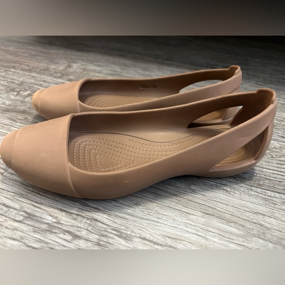 CROCS Nude Sienna Flats Size 7 - Picture 3 of 6